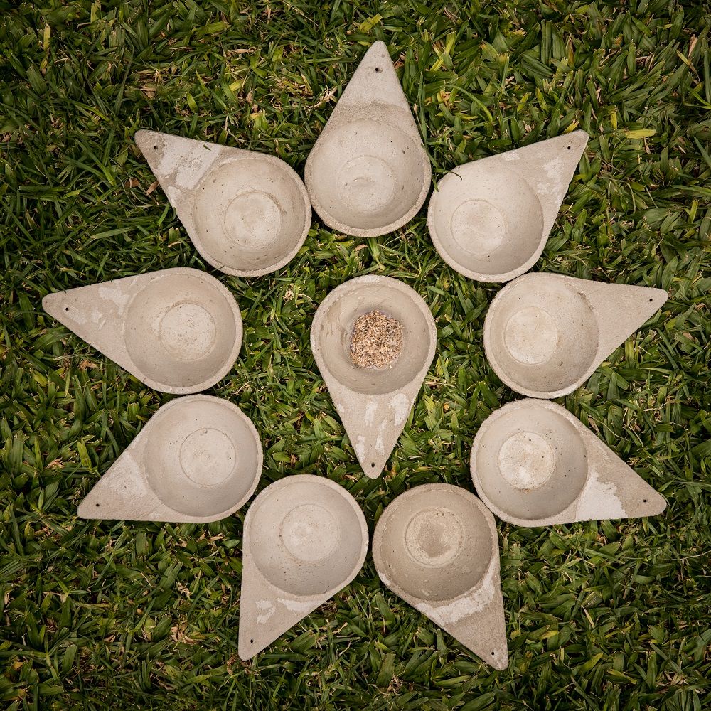 Sahumador de Cemento Triangular – Equilibrio y Energía en tu Ritual