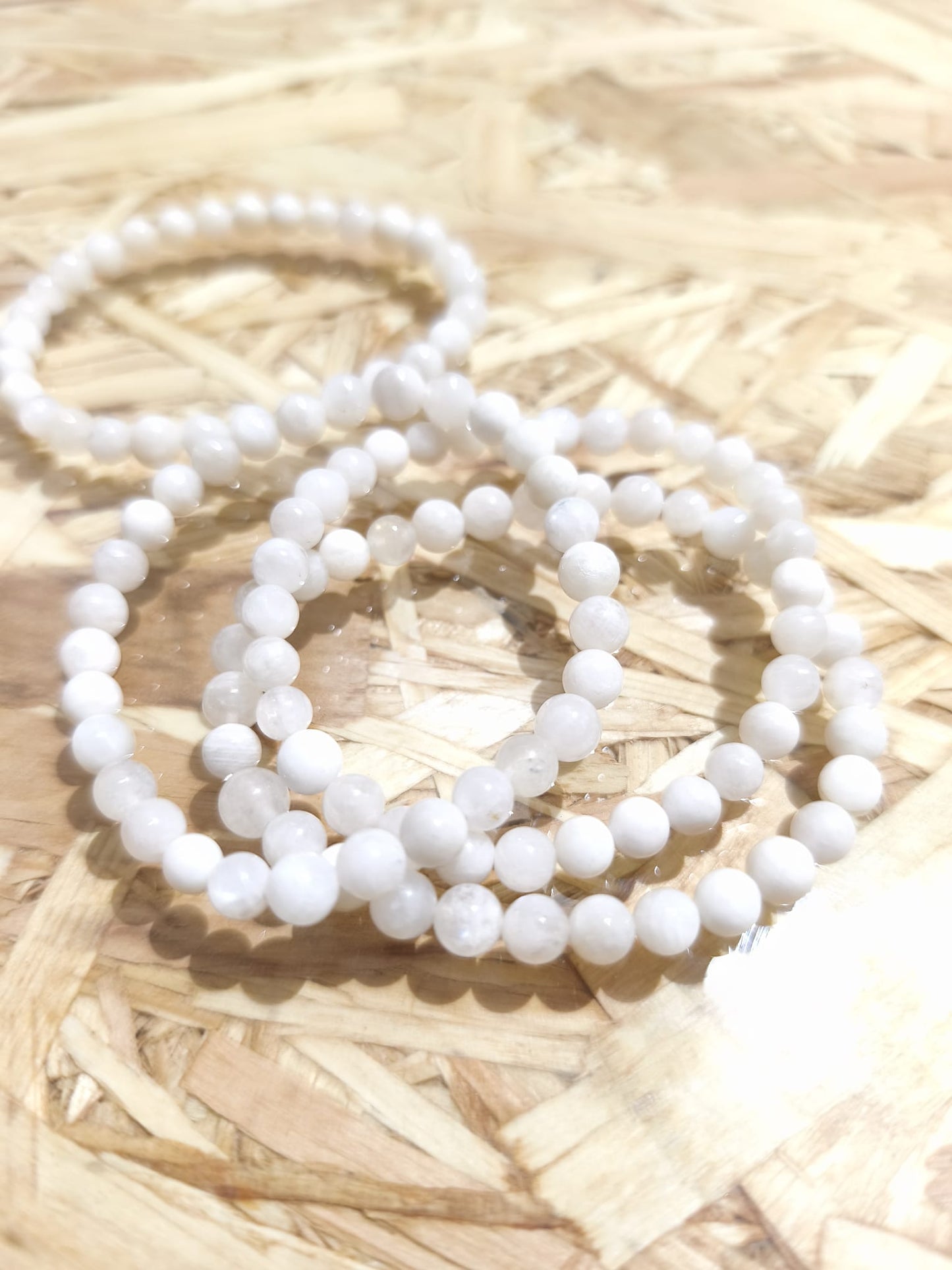 Pulsera de Piedra Luna Blanca Natural | Energía Femenina, Intuición y Calma – Natural-eso