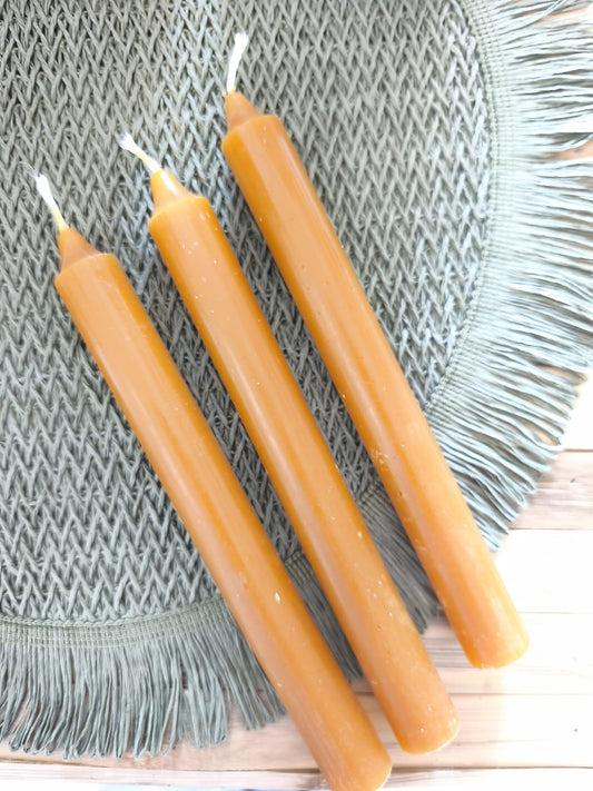 Vela Bujía de Miel – Luz ritual para armonía y prosperidad