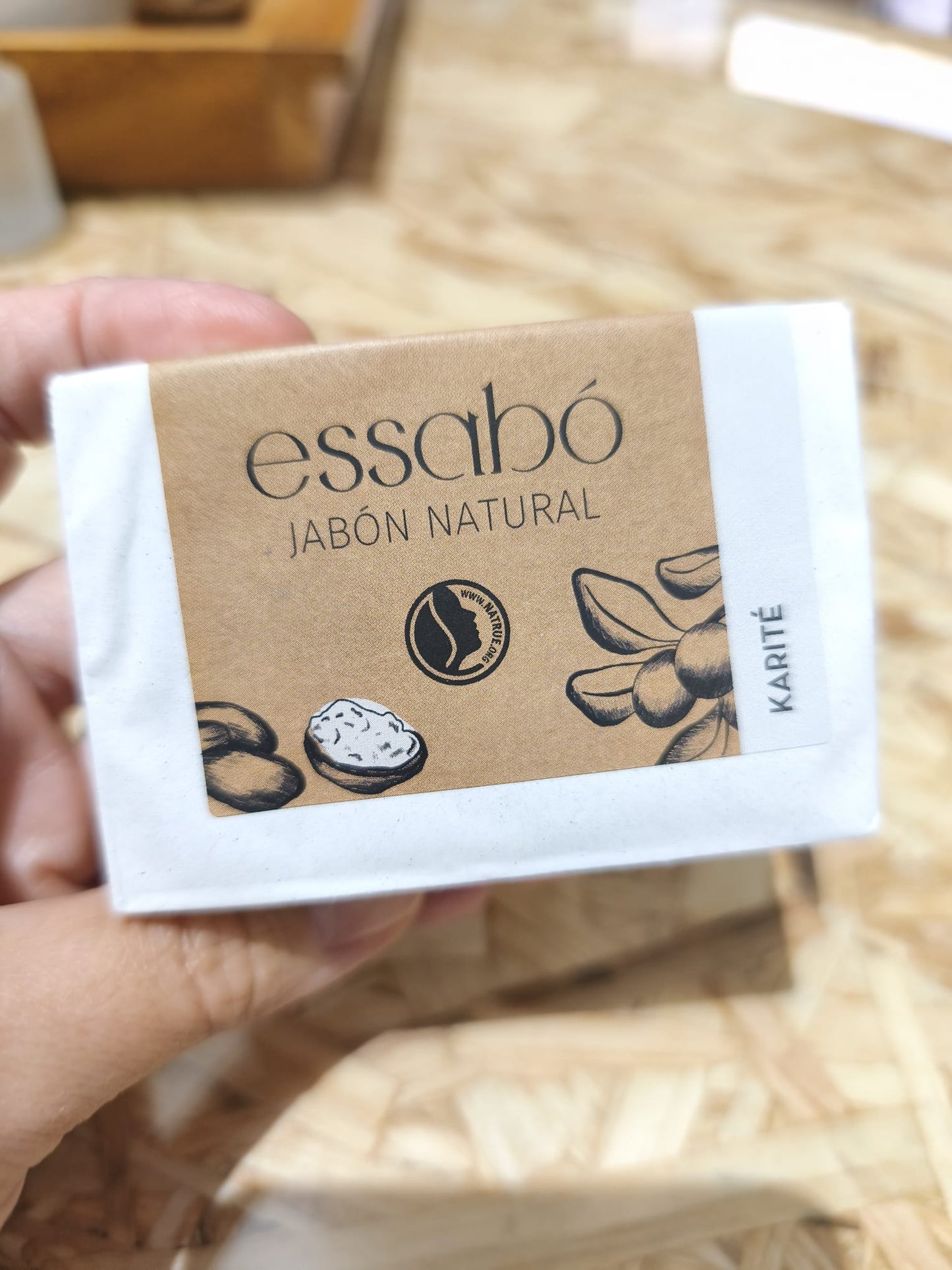 Jabones naturales Essabó | Limpieza facial y corporal con ingredientes ecológicos