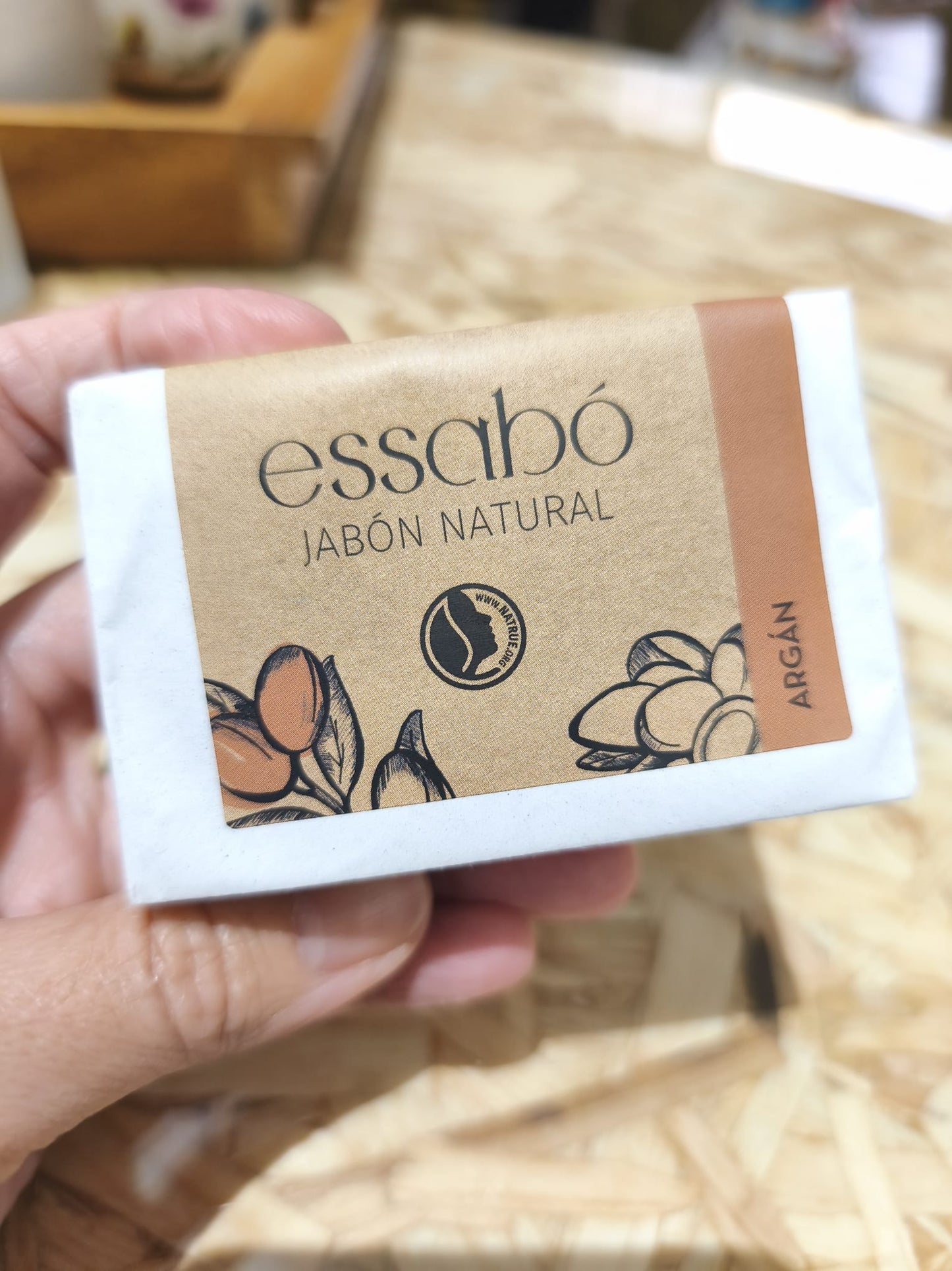 Jabones naturales Essabó | Limpieza facial y corporal con ingredientes ecológicos