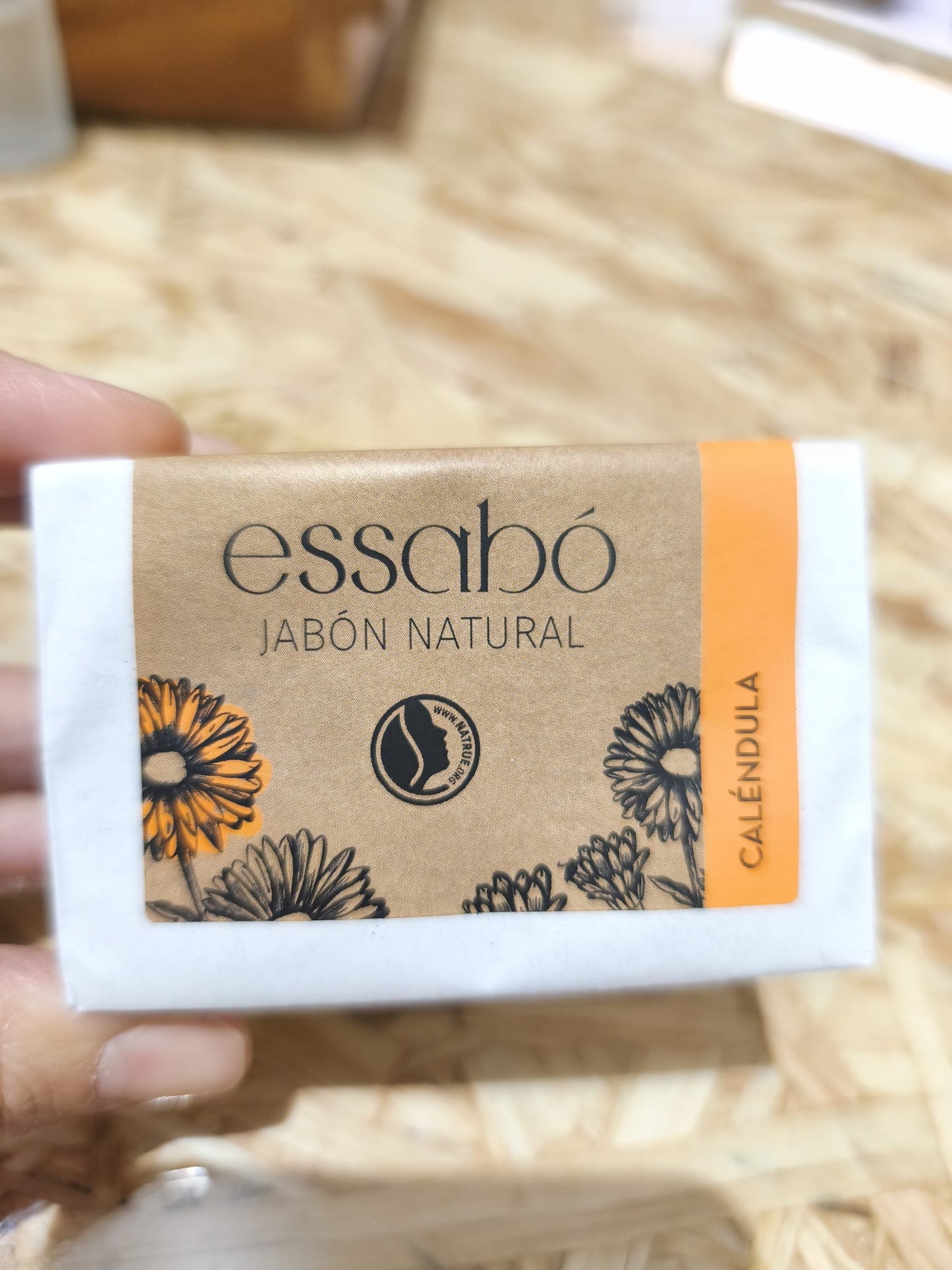 Jabones naturales Essabó | Limpieza facial y corporal con ingredientes ecológicos