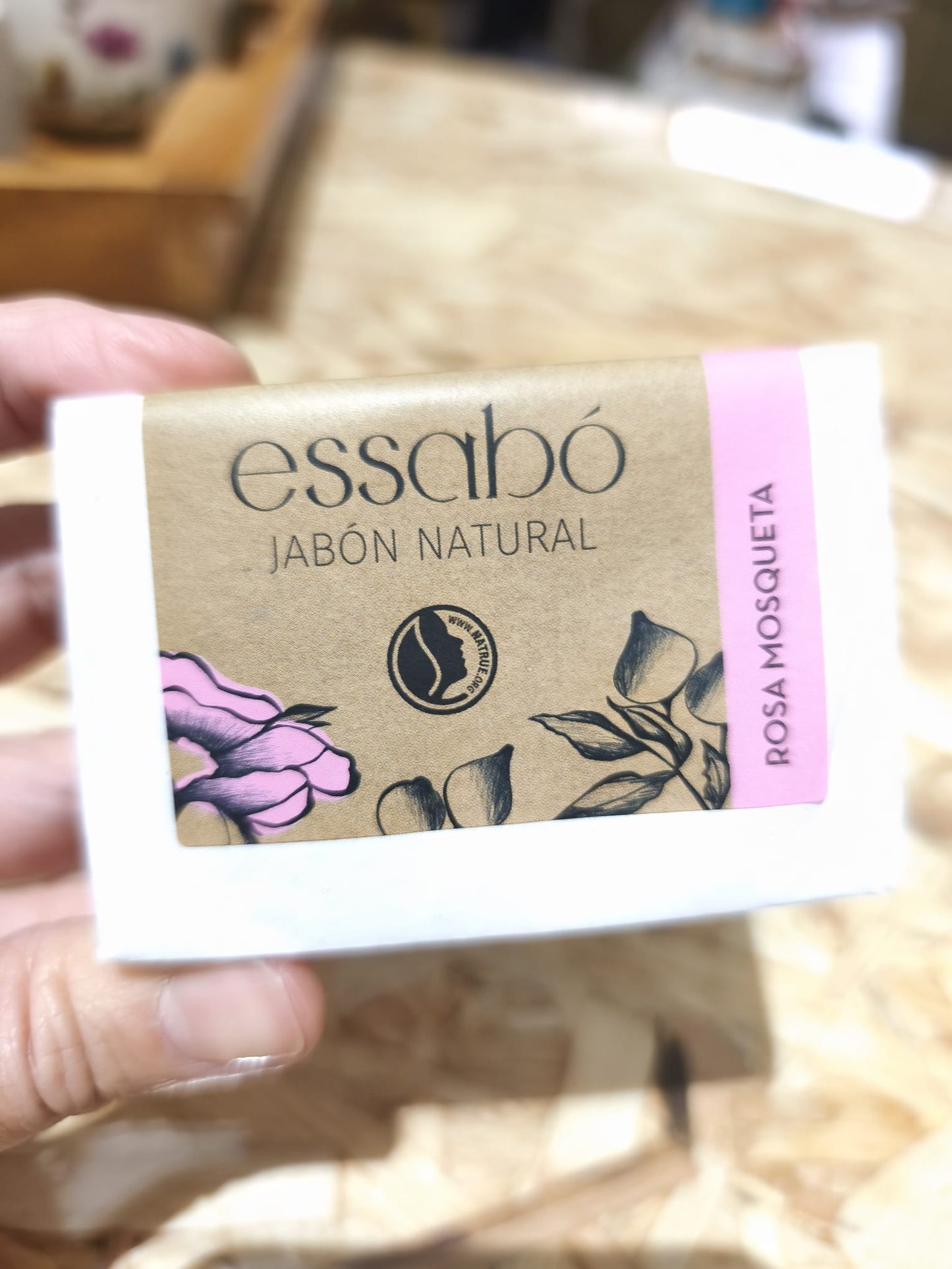 Jabones naturales Essabó | Limpieza facial y corporal con ingredientes ecológicos