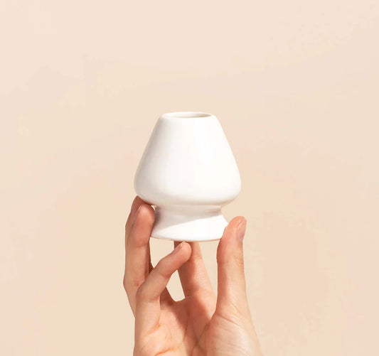 Soporte de Porcelana para Batidor de Bambú Chasen – Protege y Mantén su Forma